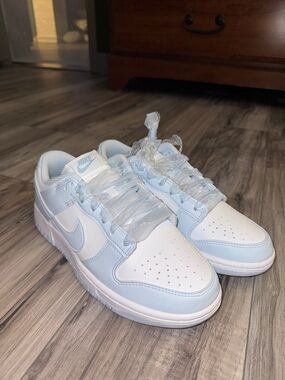 Women’s Nike Dunks in Light Blue and White with Ribbon Laces/ NEVER WORN